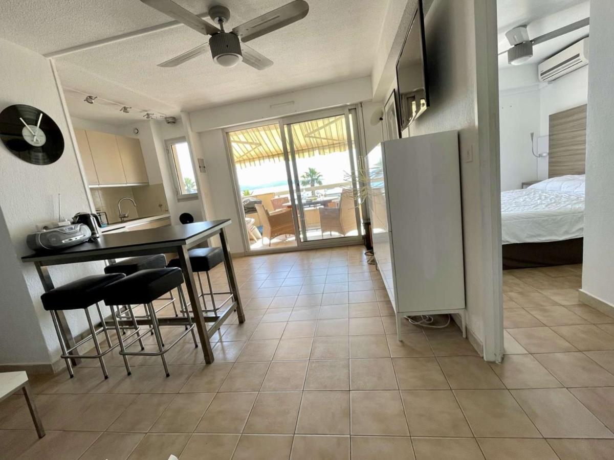 Superbe Apt 2P Front De Mer Pour 4 Pers Avec Terrasse - Cavalaire-Sur-Mer - Fr-1-226B-162 المظهر الخارجي الصورة